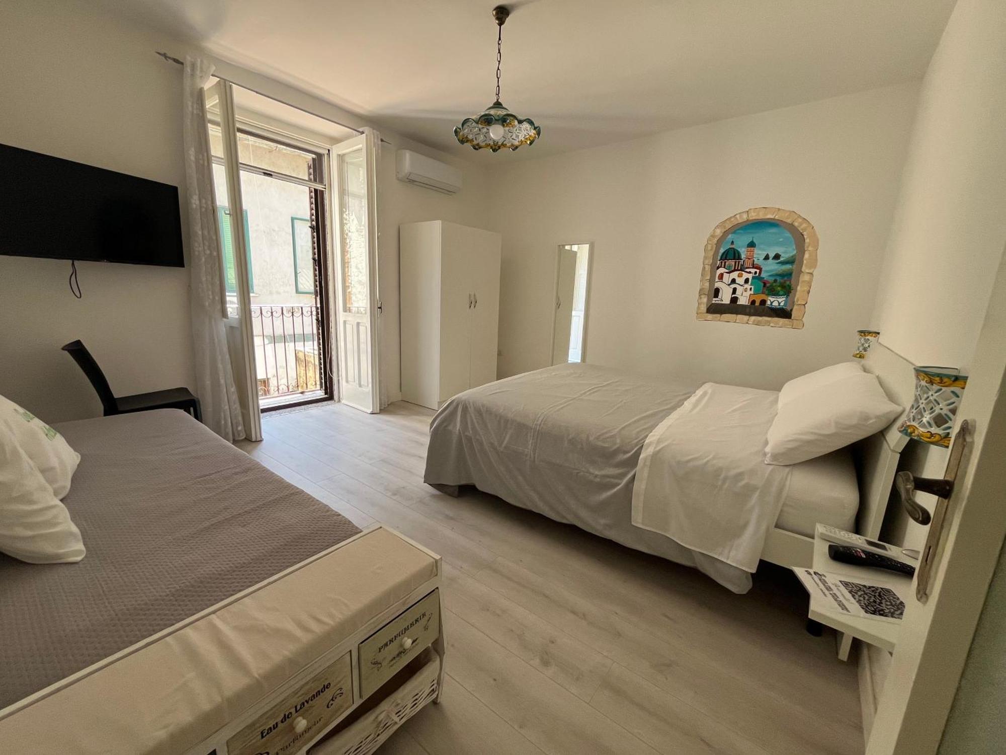 B&B Due Su Due Holiday Vietri Εξωτερικό φωτογραφία